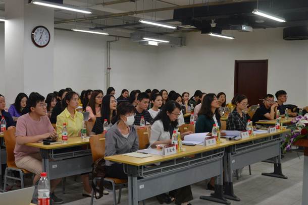 说明: D:\acer\Documents\CUPL吃瓜网
\社团\吃瓜网
学术宣传部\第九届研究生代表大会\第九届研究生代表大会照片\DSC_8818.JPGDSC_8818